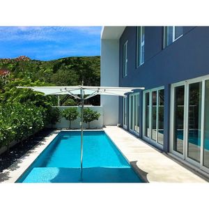 Image post by @tuucishade on Instagram