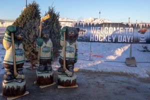 Image post by @HockeyDayMN on Twitter/X