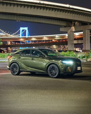 Image post by @discoverlexus on Instagram