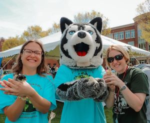 Image post by @bloomsburgu on Instagram