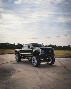 Image post by @studiosavion on Instagram