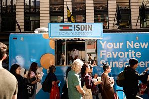 Image post by @isdinusa on Instagram