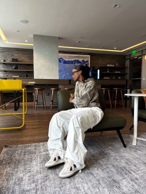 Image post by @drewincolor on Instagram