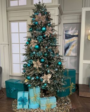 Image post by @taratemptations on Instagram