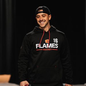 Image post by @NHLFlames on Twitter