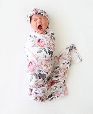 Image post by @poshpeanut on Instagram