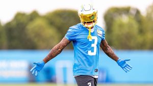 Image post by @derwinjames on Instagram