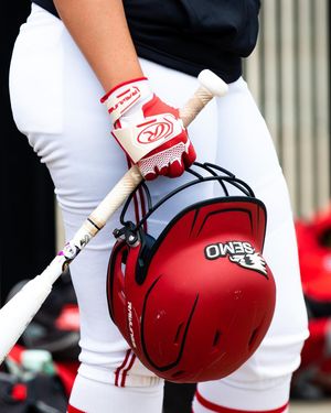 Image post by @semoredhawks on Instagram