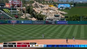 Video post by @AngelsBeisbol on Facebook