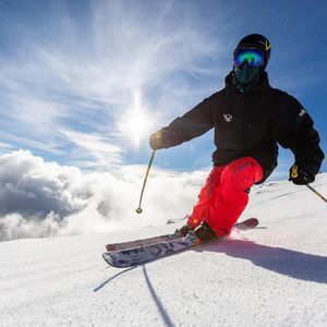 Image post by @j_skis on Instagram