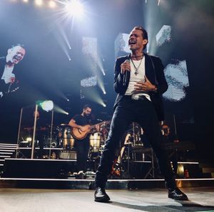 Image post by @MarcAnthony on Twitter