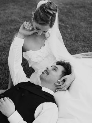 Image post by @vowdweddings on Instagram