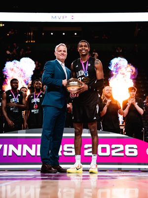 Image post by @londonlions on Instagram