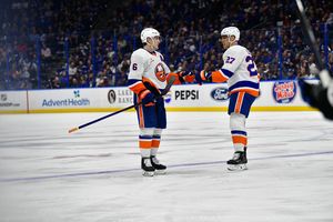 Image post by @nyislanders on Instagram