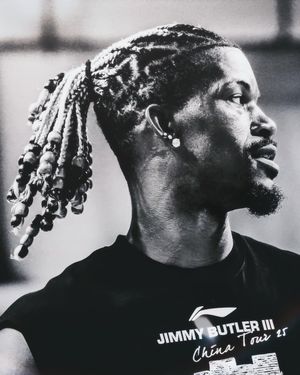 Image post by @shaped.by.raymon on Instagram