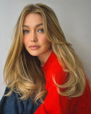 Image post by @marieclairemag on Instagram