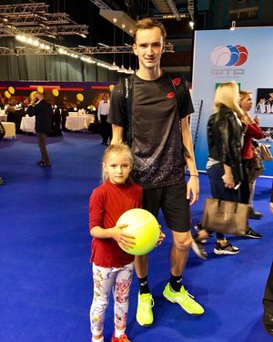 Image post by @polina_maneshina_tennis on Instagram