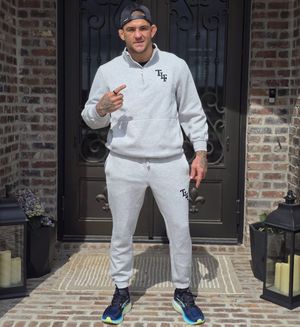 Image post by @dustinpoirier on Instagram