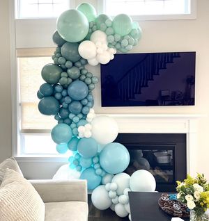 Image post by @balloons_by_victoria_dz on Instagram