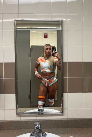 Image post by @SolRucaWWE on Twitter