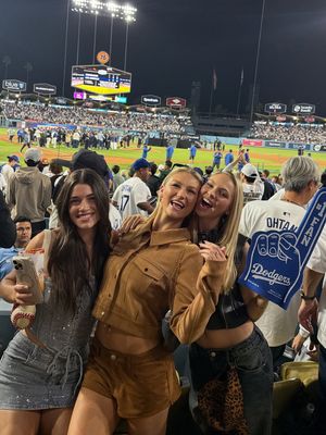 Image post by @jordynjones on Instagram
