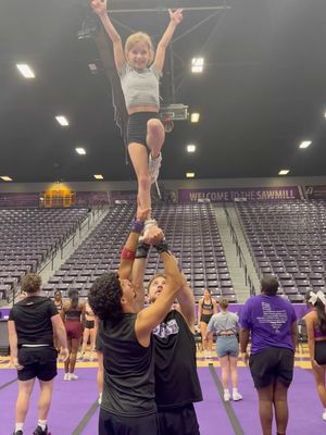 Image post by @sfa_cheer_ on Instagram