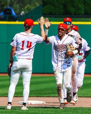 Image post by @greatlakesloons on Instagram