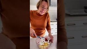 Video post by @brunchwithbabs on YouTube