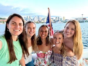 Image post by @sarahwells400mh on Instagram