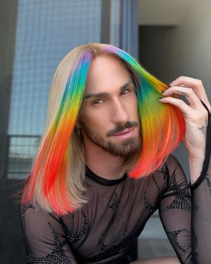 Image post by @pulpriothair on Instagram