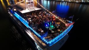 Image post by @yachtstarship on Instagram