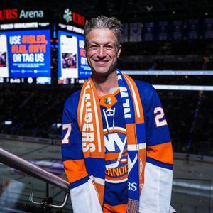 Image post by @nyislanders on Instagram