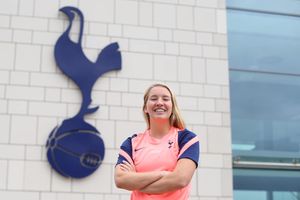 Image post by @SpursWomen on Facebook