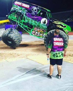 Image post by @adamanderson_gd on Instagram