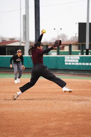 Image post by @TXStateSoftball on Twitter