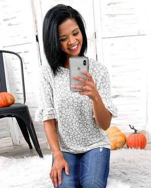 Image post by @shopfillyflair on Instagram