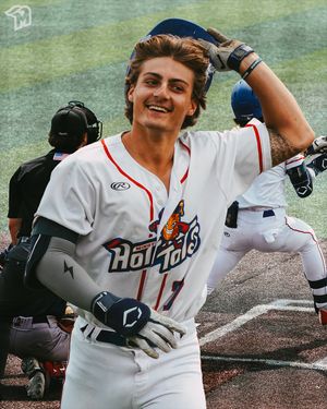 Image post by @hottotsbaseball on Instagram