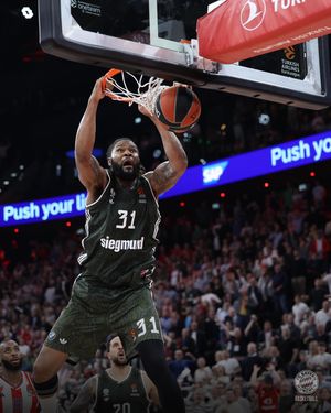 Image post by @fcbayernbasketball on Instagram