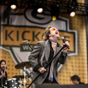 Image post by @LambeauField on Twitter