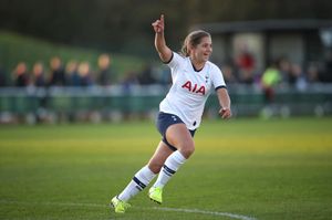 Image post by @SpursWomen on Facebook