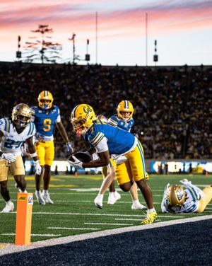 Image post by @cal_football on Instagram