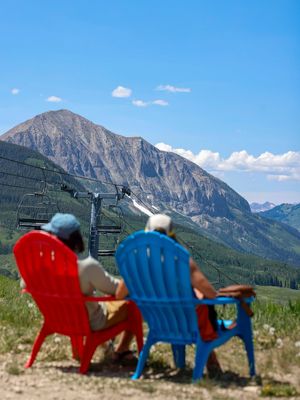 Image post by @skicrestedbutte on Instagram