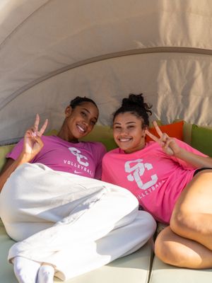 Image post by @uscwomensvolley on Instagram