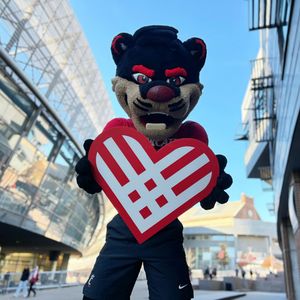 Image post by @uofcincyalumni on Instagram