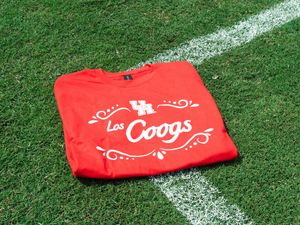 Image post by @UHCougars on Twitter