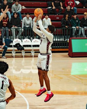 Image post by @santaclarahoops on Instagram