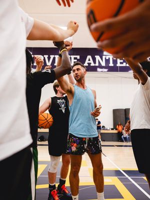 Image post by @jlawbball on Instagram