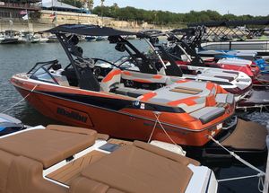 Image post by @malibuboats on Instagram