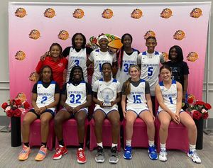 Image post by @TFNsRun4Roses on Twitter