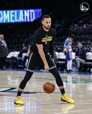 Image post by @warriors on Instagram